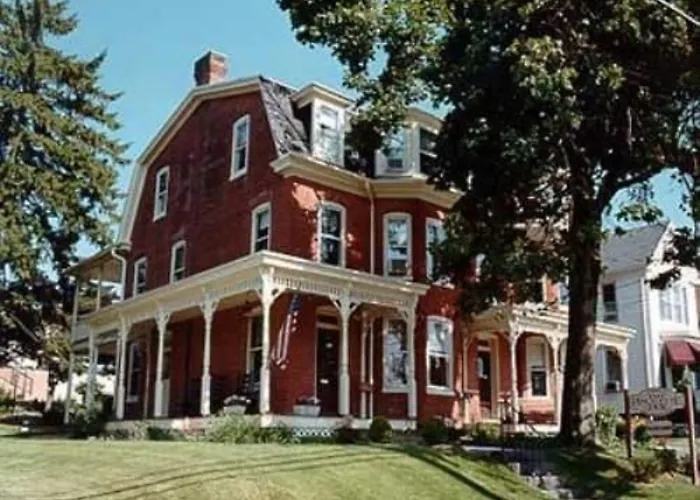 Brickhouse Inn B&B