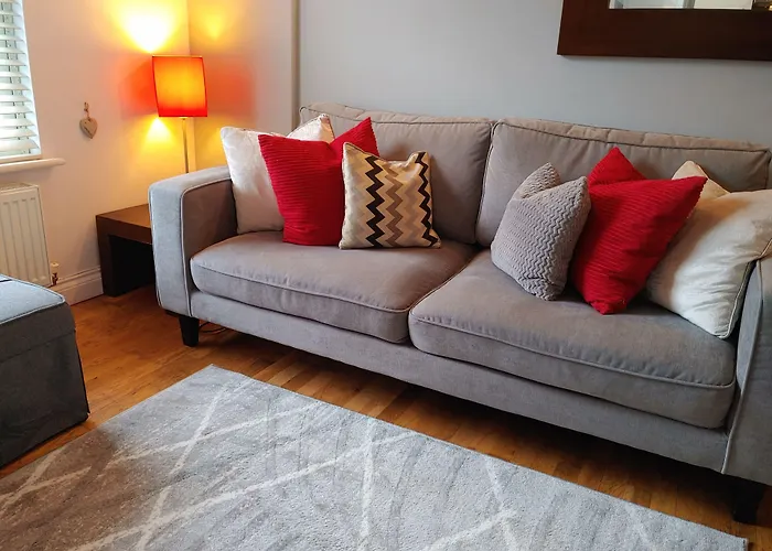 House Boutique B&B - In-Room Breakfast - Free Parking