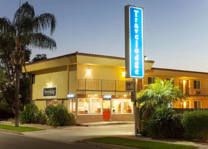 Hotel: Travelodge By Wyndham Brea