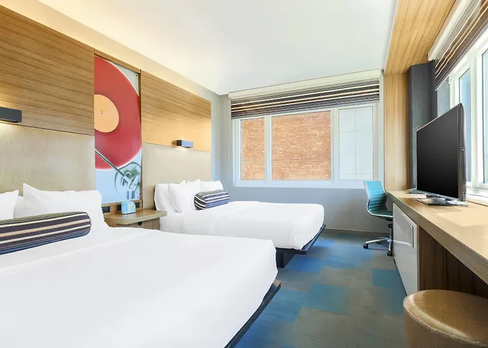 Hotels Close to Airport Aloft Harlem