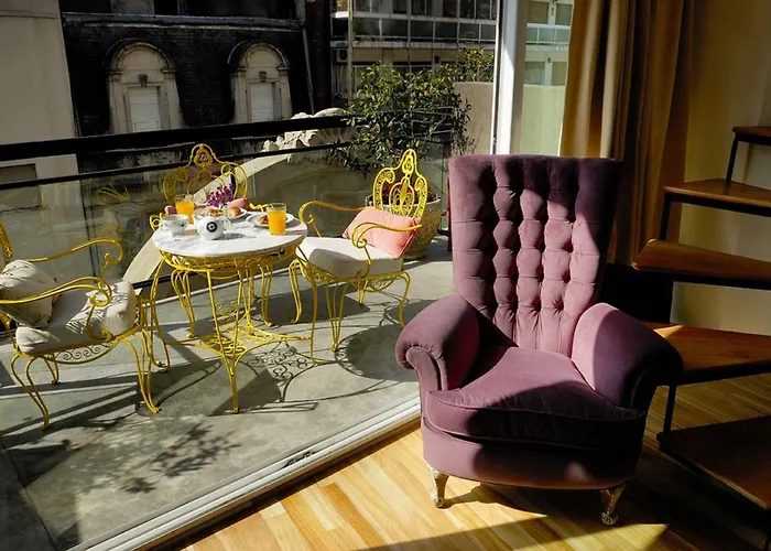 Vacation rental: Poetry Building Recoleta