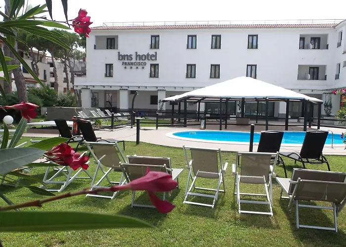 Resort: BNS Hotel Francisco