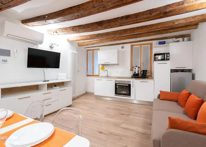 Pet Friendly hotel: Rimon Residence