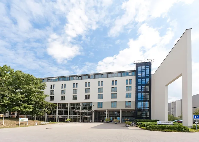 Luxury hotel only: Akademiehotel Dresden