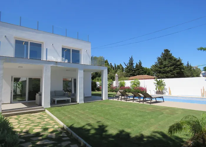 Coral Beach Aparthotel