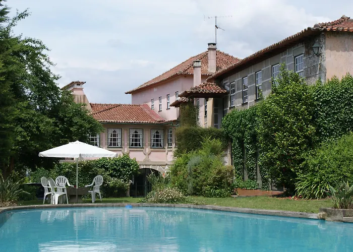 Casa Dos Assentos De Quintiaes