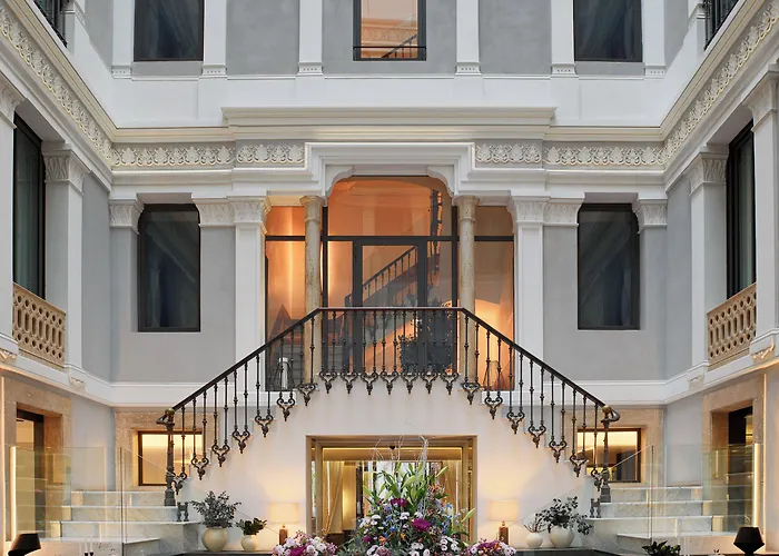 Casino hotel: H10 Urquinaona Plaza (Adults Only)