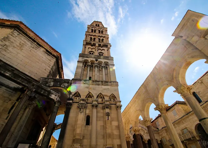 Guest house: Sleep Split