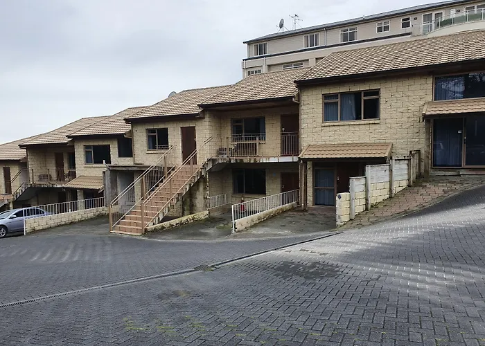 Motel: Lake Point Motel