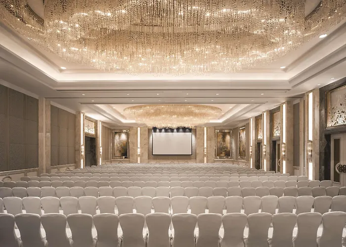 Resort: Shangri-La Shenyang