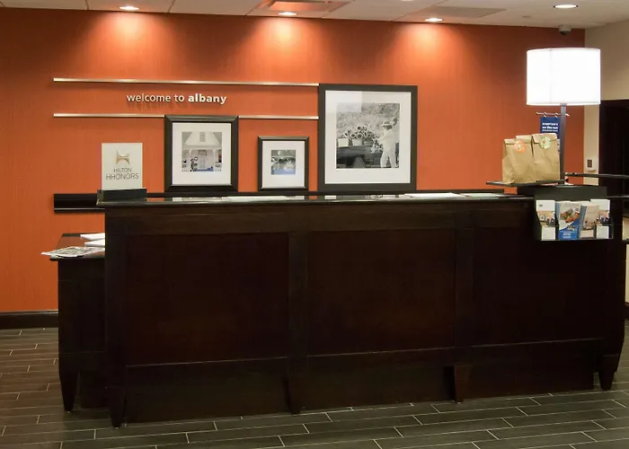 Kid friendly hotel Hampton Inn & Suites Albany At Albany Mall