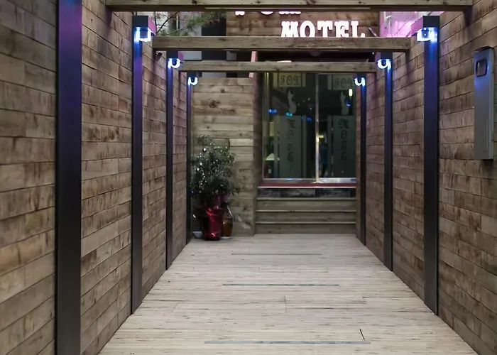 Motels Fox