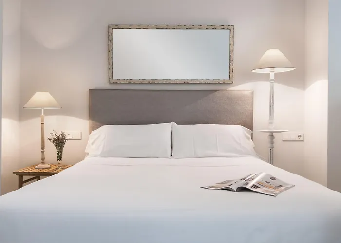 Suites Sevilla Plaza