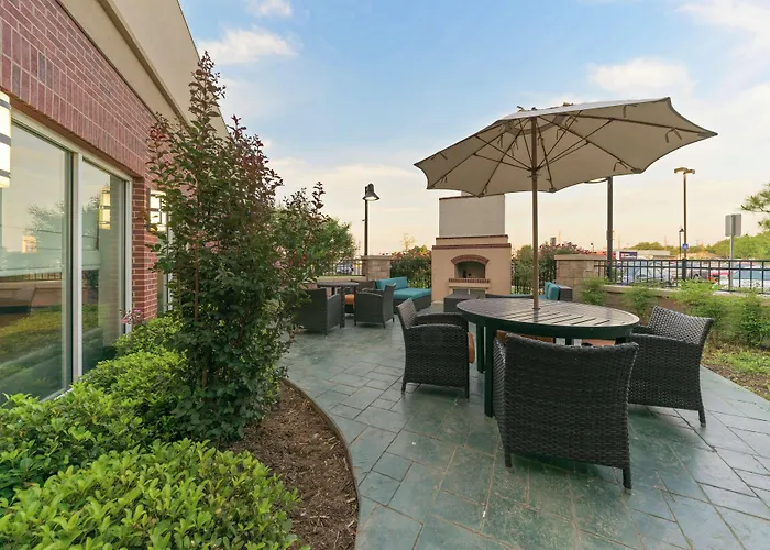 Pet Friendly hotel: Hilton Garden Inn Lawton-Fort Sill