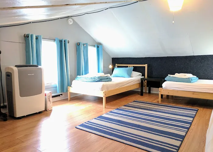 The Wayfaring Buckeye Hostel