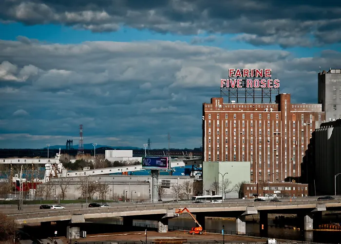 Family Hotel: Hotel Alt Montreal