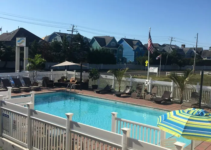 3 star hotel: Dunes By The Ocean