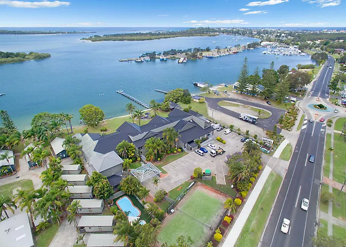 Moby Dick Waterfront Resort Motel