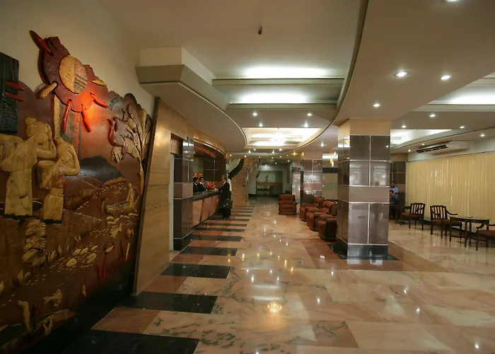 Hotel Victory - Best In City Center