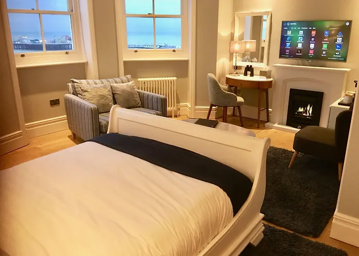 Central hotel: A Room With A View - Free Parking