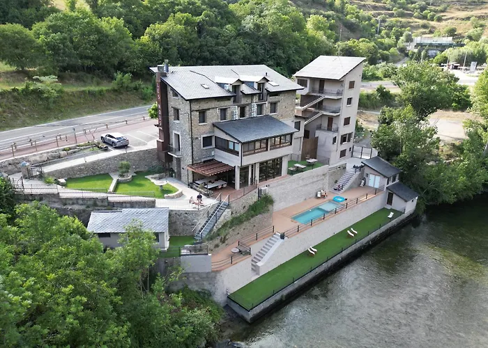 Hotel familiar: Les Nous Hotel