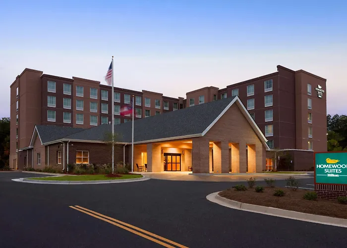 Pet Friendly hotel: Homewood Suites Atlanta Airport North