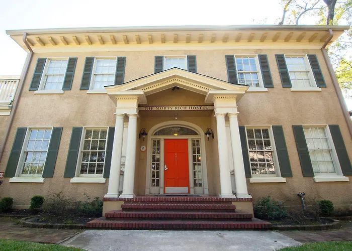 Hi - Houston The Morty Rich Hostel