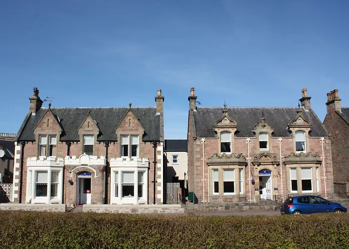 Guest house: Ardross Glencairn