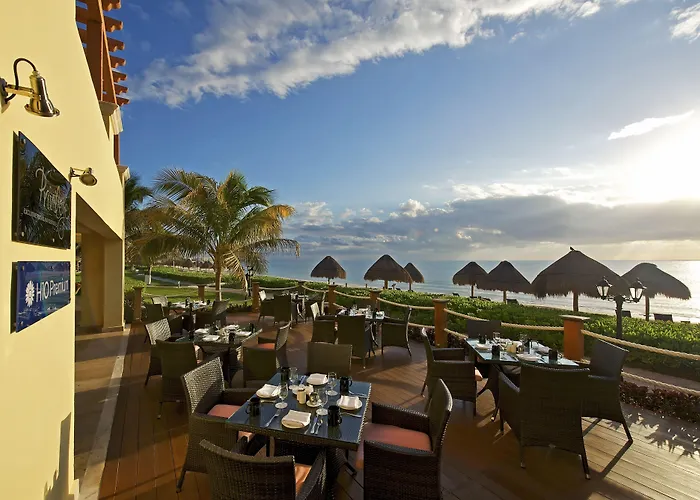 Resort: Ocean Coral & Turquesa All Inclusive (Adults Only)