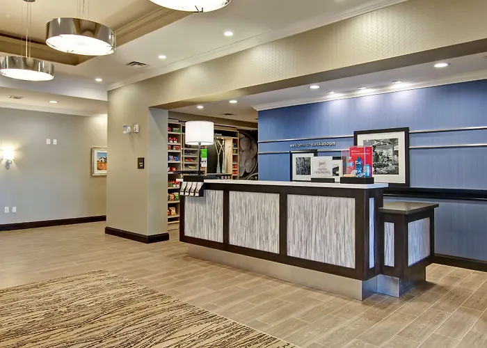 Hampton Inn & Suites By Hilton Airport