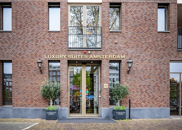 Luxury hotel only: Luxury Suites Amsterdam