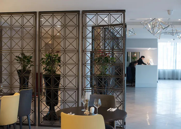 Family Hotel: St George'S Hotel - Wembley