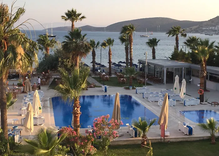 3-Sterne-Hotel: Nagi Beach Hotel