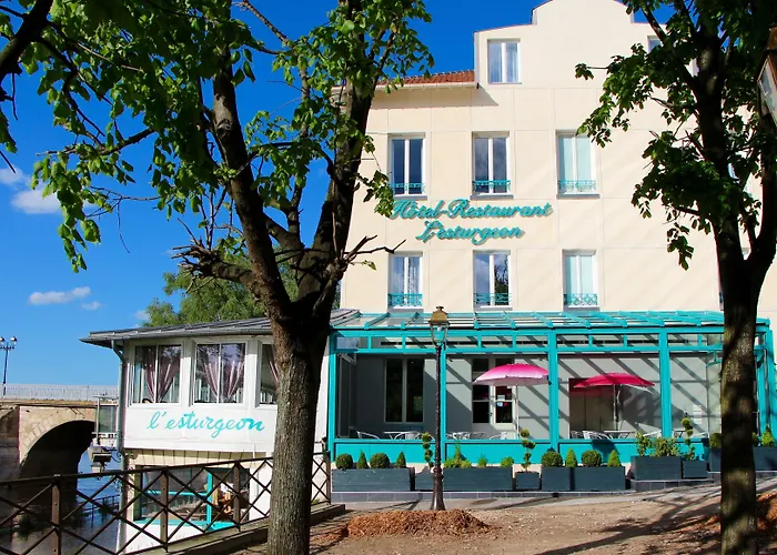 Hôtel L'Esturgeon Poissy