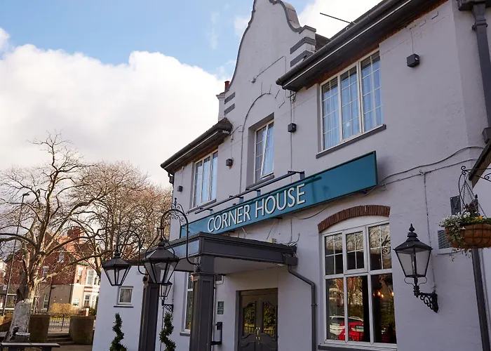 Family Hotel: Corner House Inn By Greene King Inns