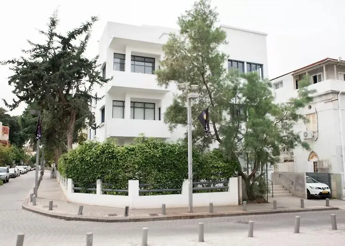 Cheap hotel: Ben Yehuda Hotel