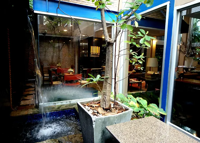 Silom Convent Garden