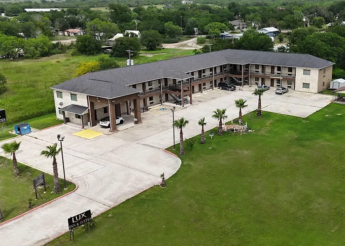 Cheap hotels Lux Inn And Suites