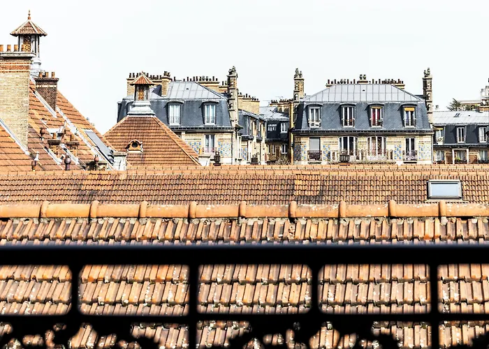 Resort: Coq Hotel Paris