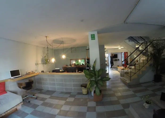 Hotel que admite mascotas: Hostal Casa Estación