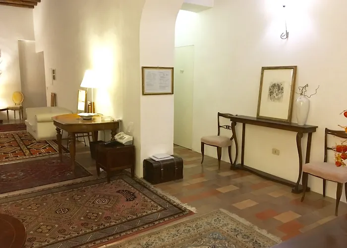 Vicolo del Lupo Guesthouse