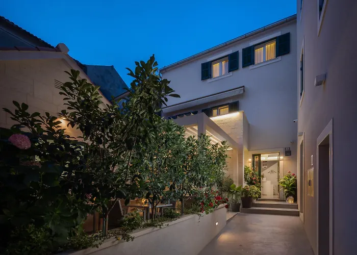 B&B only: Balatura The Fine Bed&Breakfast Split