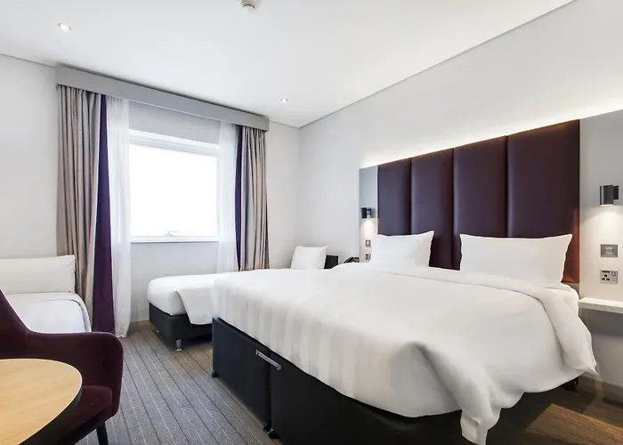 3 star hotel: Premier Inn Dubai International Airport - An Emirates Group Company