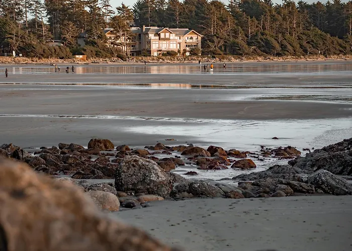 Long Beach Lodge