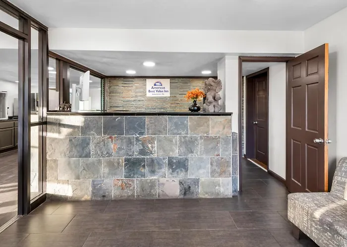 Motel: Americas Best Value Inn Kansas City East - Independence