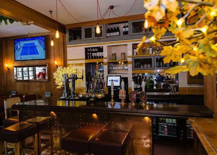 Luxury hotel only: The Fitzrovia Belle Hotel