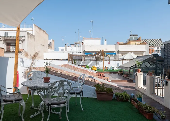 The Nomad Hostel&Pension