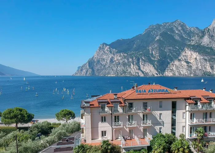 3 SterneHotel Baia Azzurra - Lake Front
