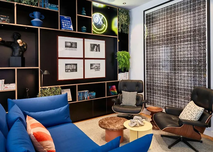 Central hotel: Citizenm London Victoria Station