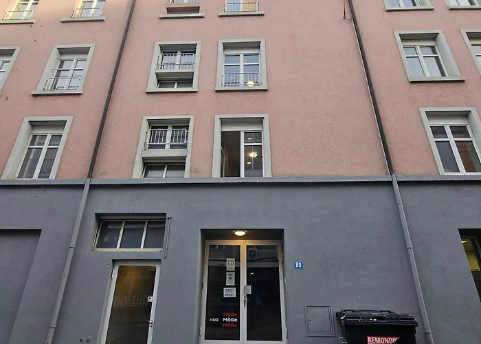 Stay2Night City Center Hostel